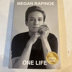 ONE LIFE BY MEGAN RAPINOE HARDCOVER BOOK NOT SIGNED LIKE NEW SOCCER STAR