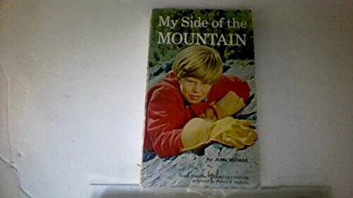 My Side of the Mountain (A Newbury Honor Book) – Mass Market Paperback – GOOD