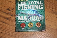 Total Fishing Manual : 317 Essential Fishing Skills by Joe Cermele (2013, Trade