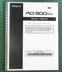 Roland RD-300SX Owner’s Instruction Manual: 72 Pages & Protective Covers!