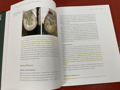 Donkeys: Miniature, Standard, Mammoth Veterinary Guide HC Stephen R. Purdy 2012