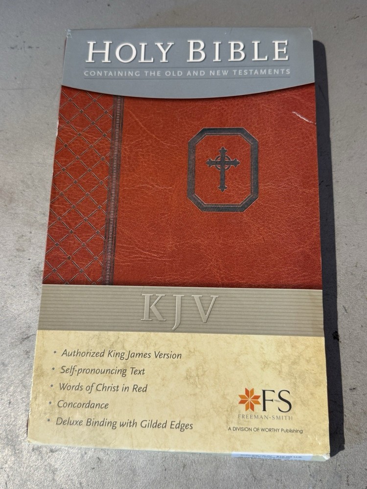 The Holy Bible: KJV: Red Letter Ed. – 2012 Leather SC Pub. by Worthy Publishing