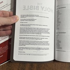 NKJV Personal Size Giant Print Bible Thumb Indexed – Genuine Leather -$115retail