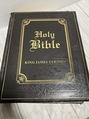 King James Version Edition Family Bible: Faux Leathe…