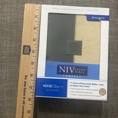 New King James NIV Study Bible Compact Zondervan Green Sand Faux Leather Bound