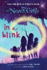 Never Girls #1: In a Blink (Disney: The Never Girls) – Paperback – VERY GOOD