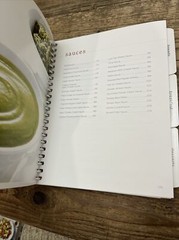 Vitamix CREATIONS Recipe Book 2012 372 Pages Cocktails Milkshakes Soups Breads