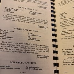 Cortland Speciality Shoppes Cookie Cookbook VTG 1987 Cortland, Ohio 128 Pages