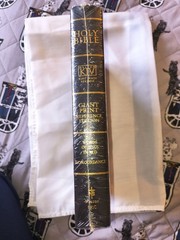 KJV King James Version Reference Bible GIANT Print Ed. Black